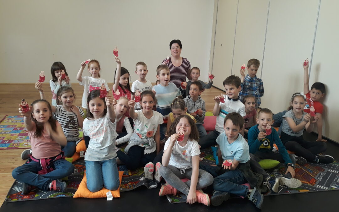 Az 1.b Jancsi és Juliska nyomában