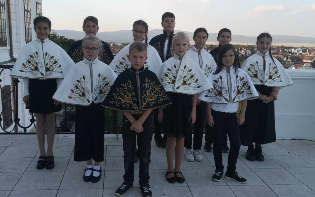 A Harangegyüttes az Érseki Palotában