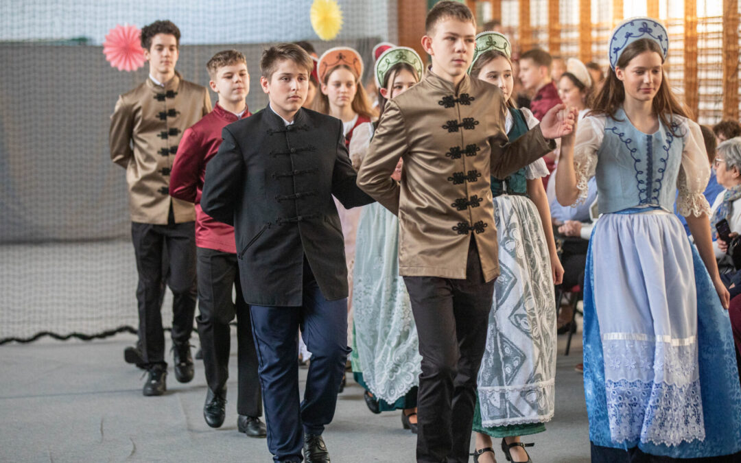 Iskolai farsang – képek