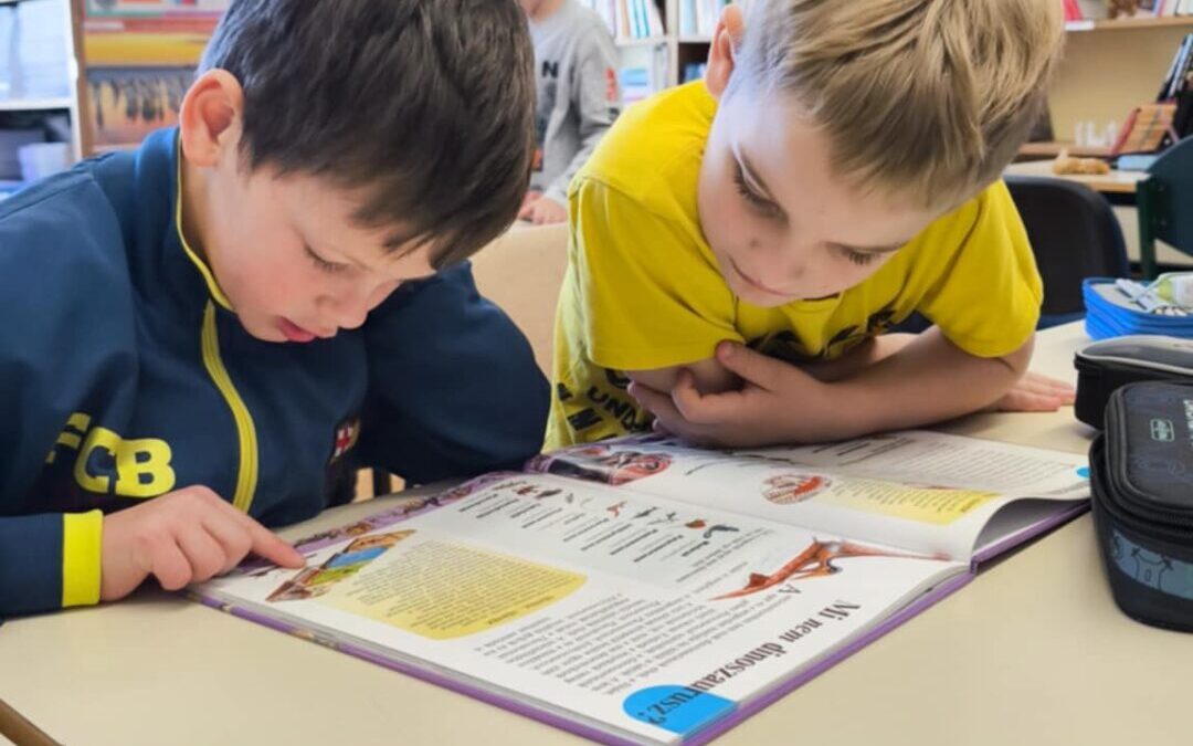 Elsős szemmel a könyvtár: az első nagy betűkaland