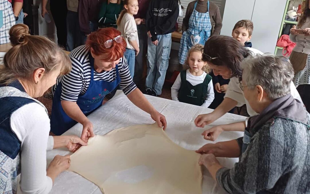 A rétesnyújtástól a mulatságig